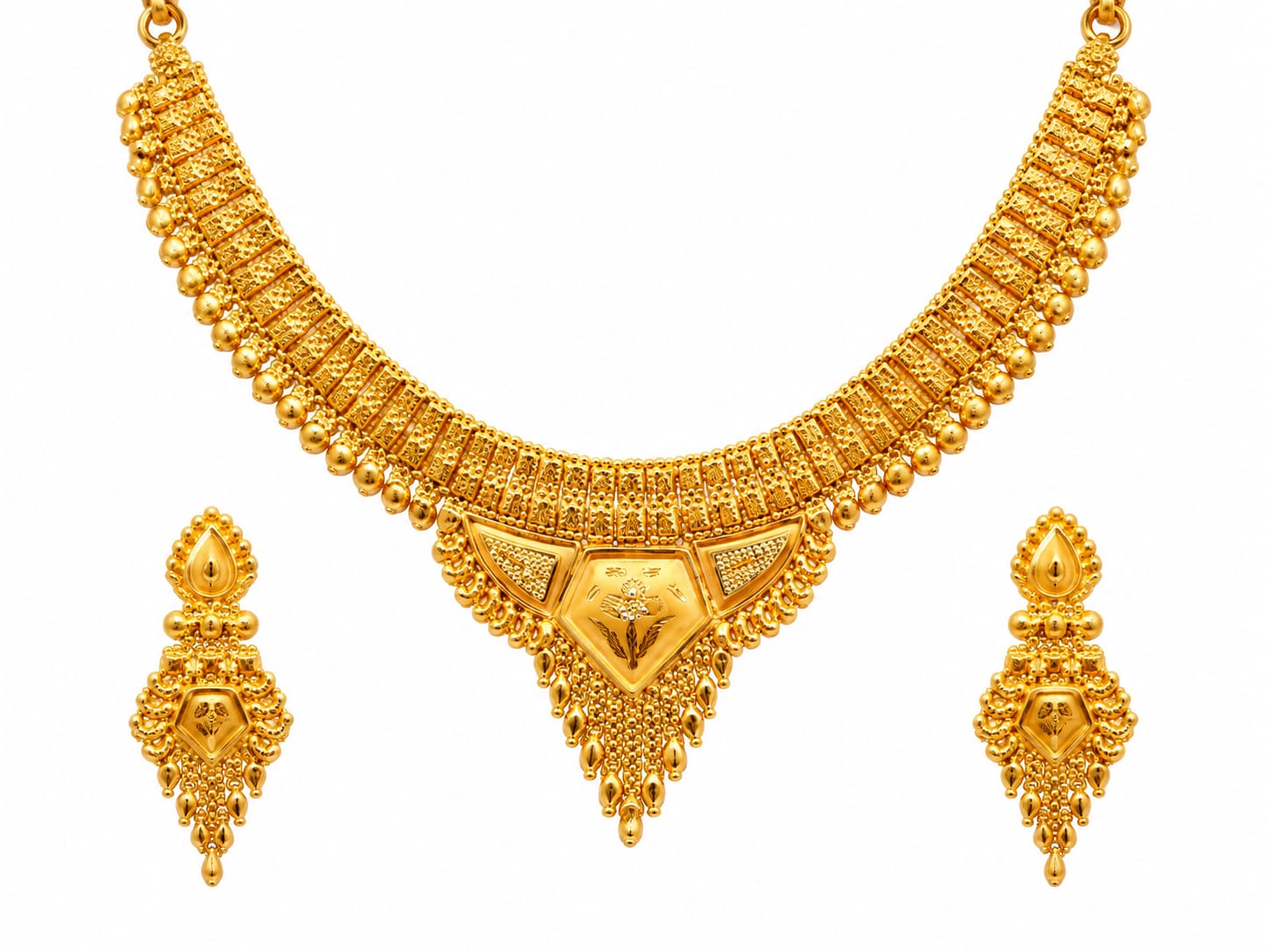 22K Hallmark Gold Traditional Designer Necklace Set with Matching Earrings