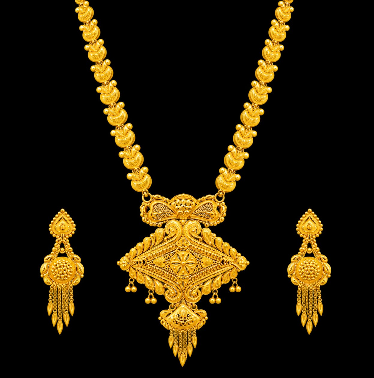 Royal Gold Rani Haar Set with Matching Earrings