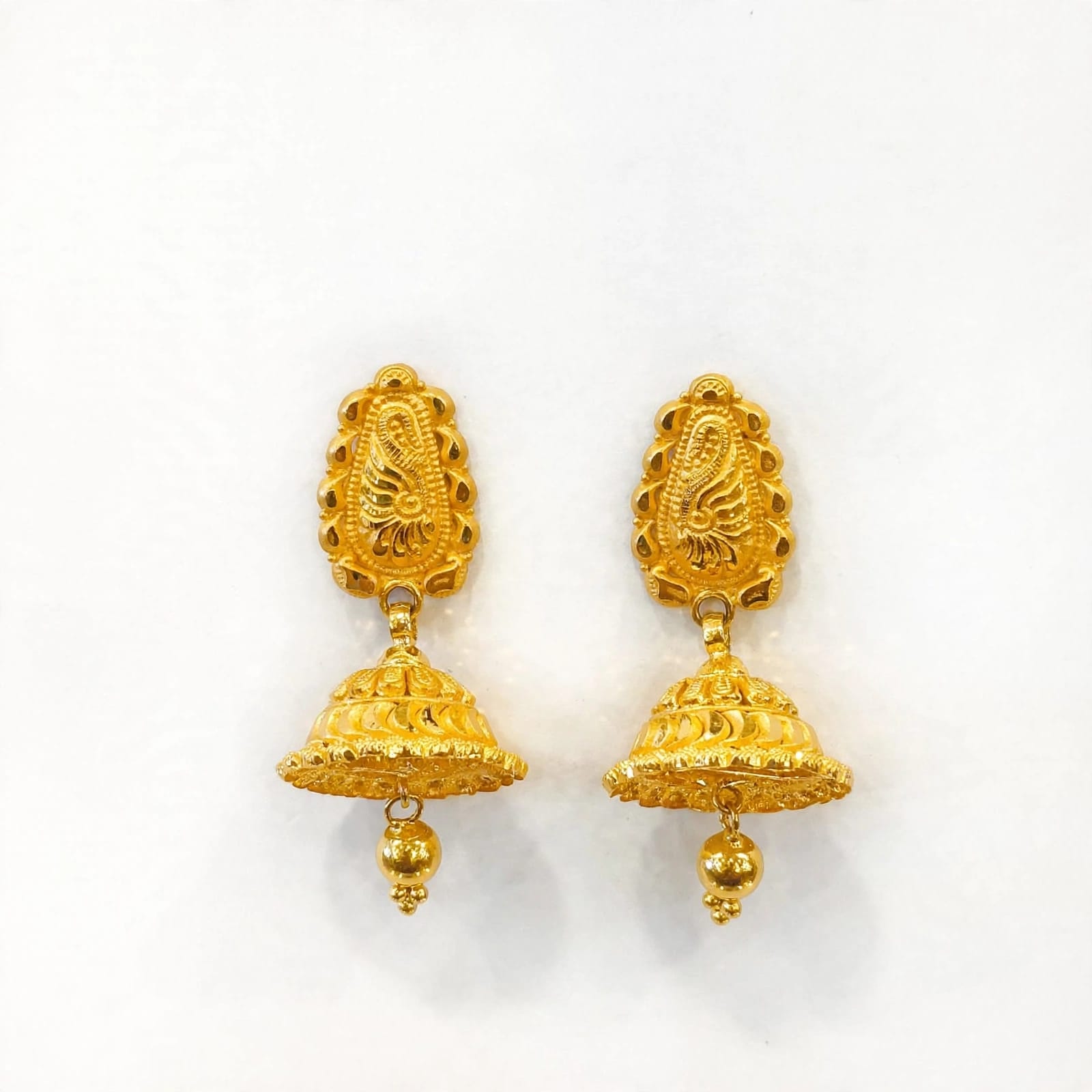 Traditional 22kt Gold Jhumki Earrings