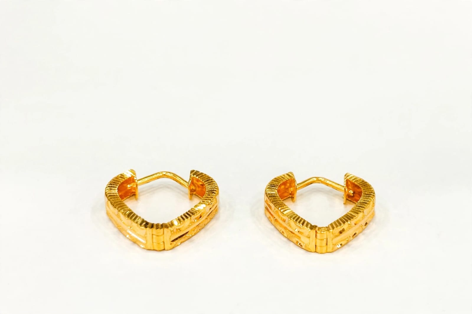 2ct Hallmark Gold V.Bali Earrings  - Heart Shape Cutting Design