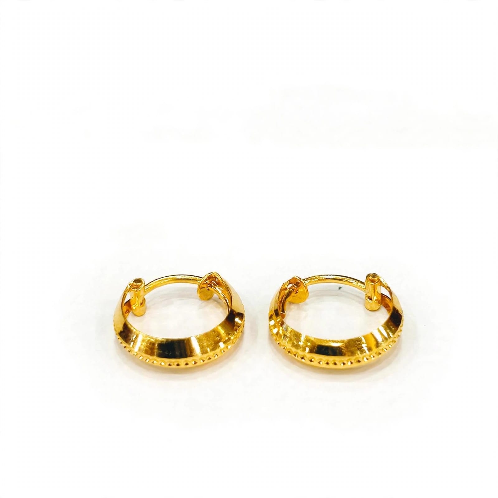 22ct Gold Bali Earrings - Ultra Lightweight Glossy Hoop Bali