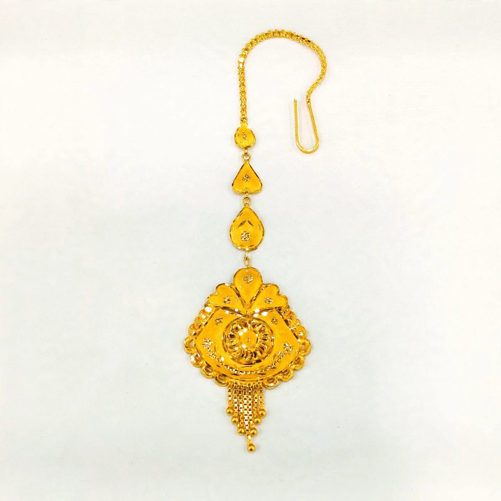 22ct Gold Mang Tika  - Lightweight Bridal Design with Chain Jhalar