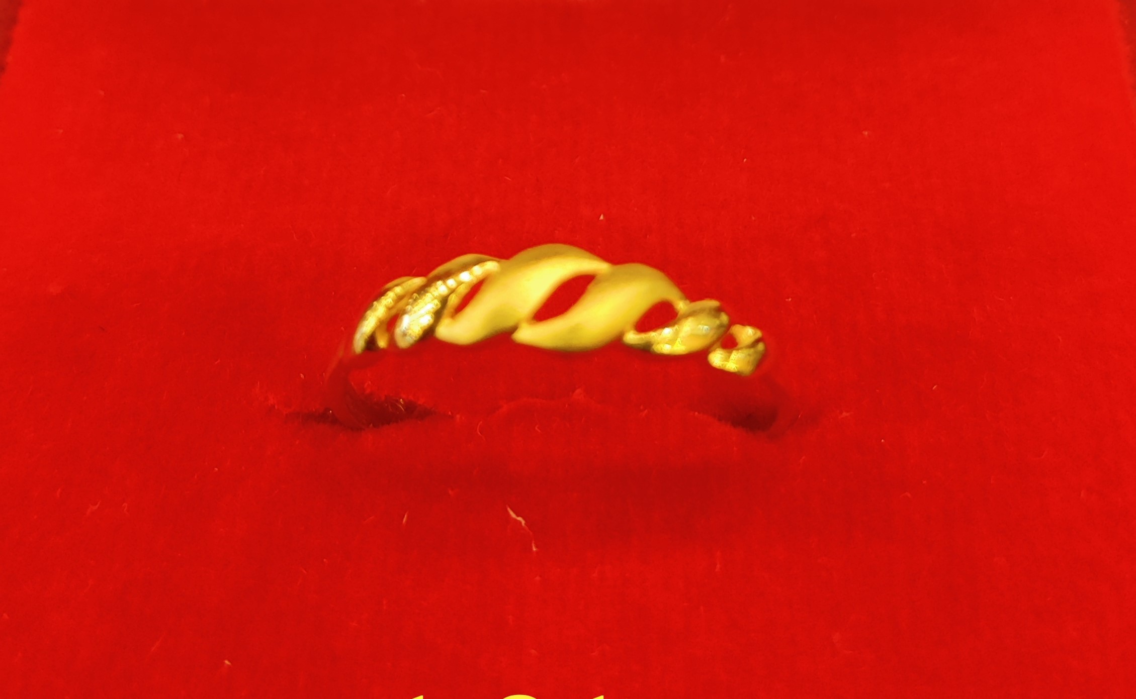 LADY-RING-7-2.jpg